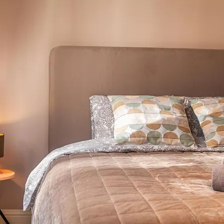 Luxury Boutique By Rikas Apartamento